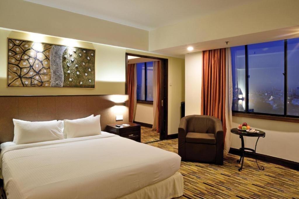 Hotel Royal Penang George Town Buitenkant foto