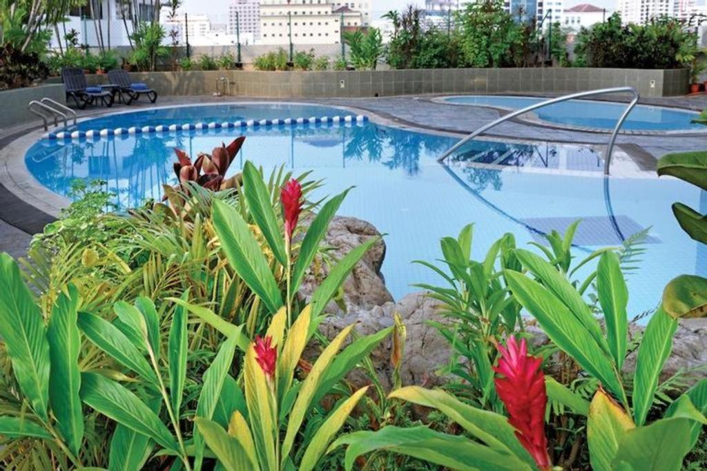 Hotel Royal Penang George Town Buitenkant foto